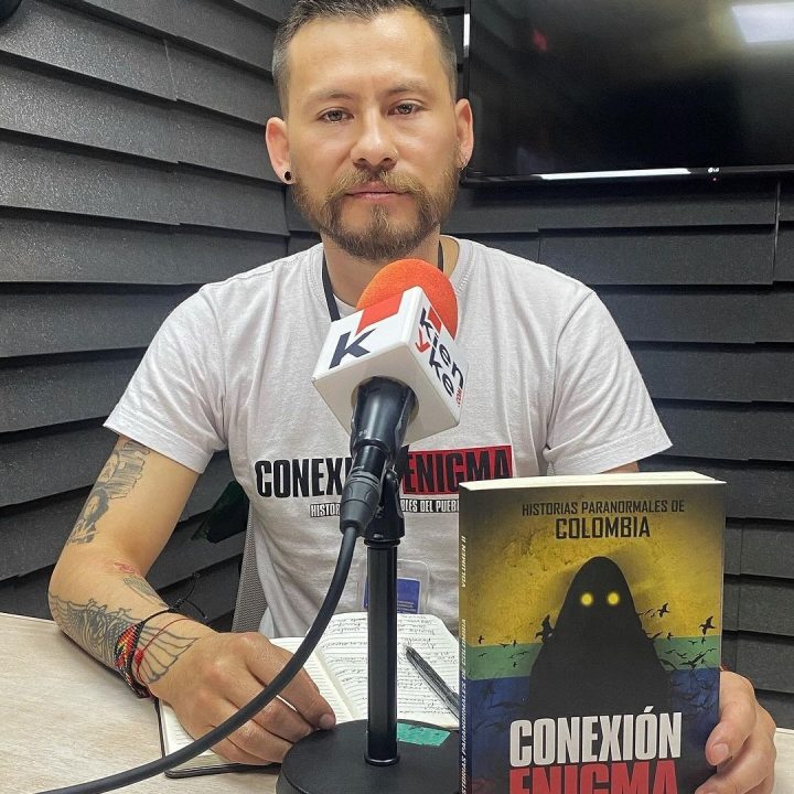 Imagen de instagram compartida por @autoreseditores