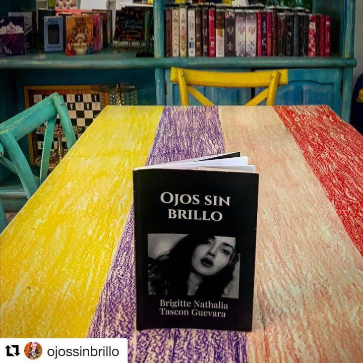 Imagen de instagram compartida por @autoreseditores